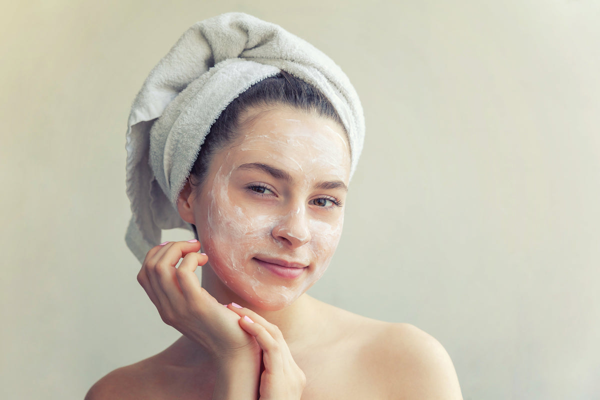 Best Ayurvedic Face Wash for Oily Skin in Monsoon